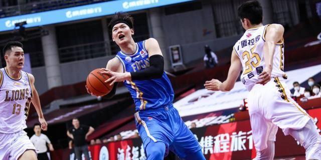 最强NBAT劳森的属性能力详解（解锁全球实力的游戏球员）